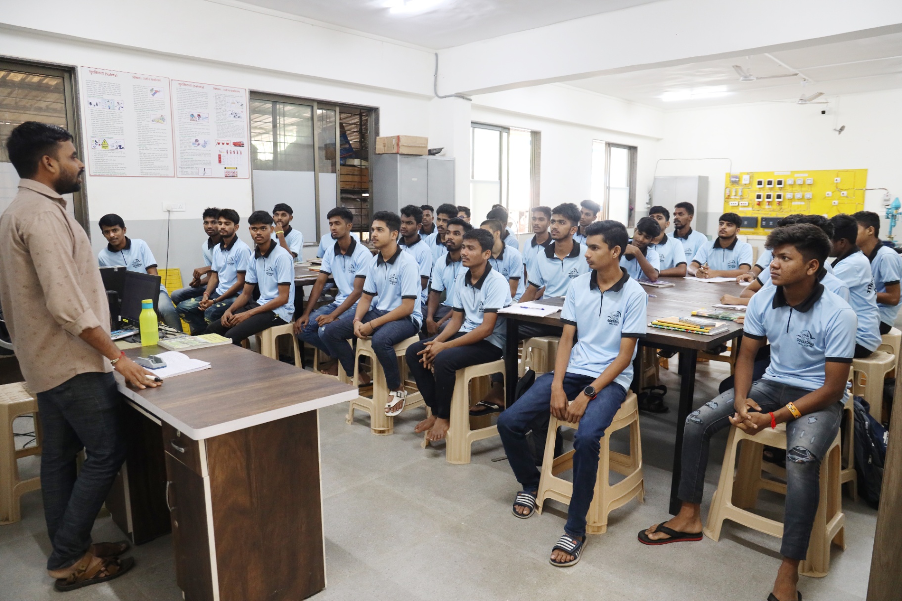 Trainees in a Govardhan Skill Centre classroom