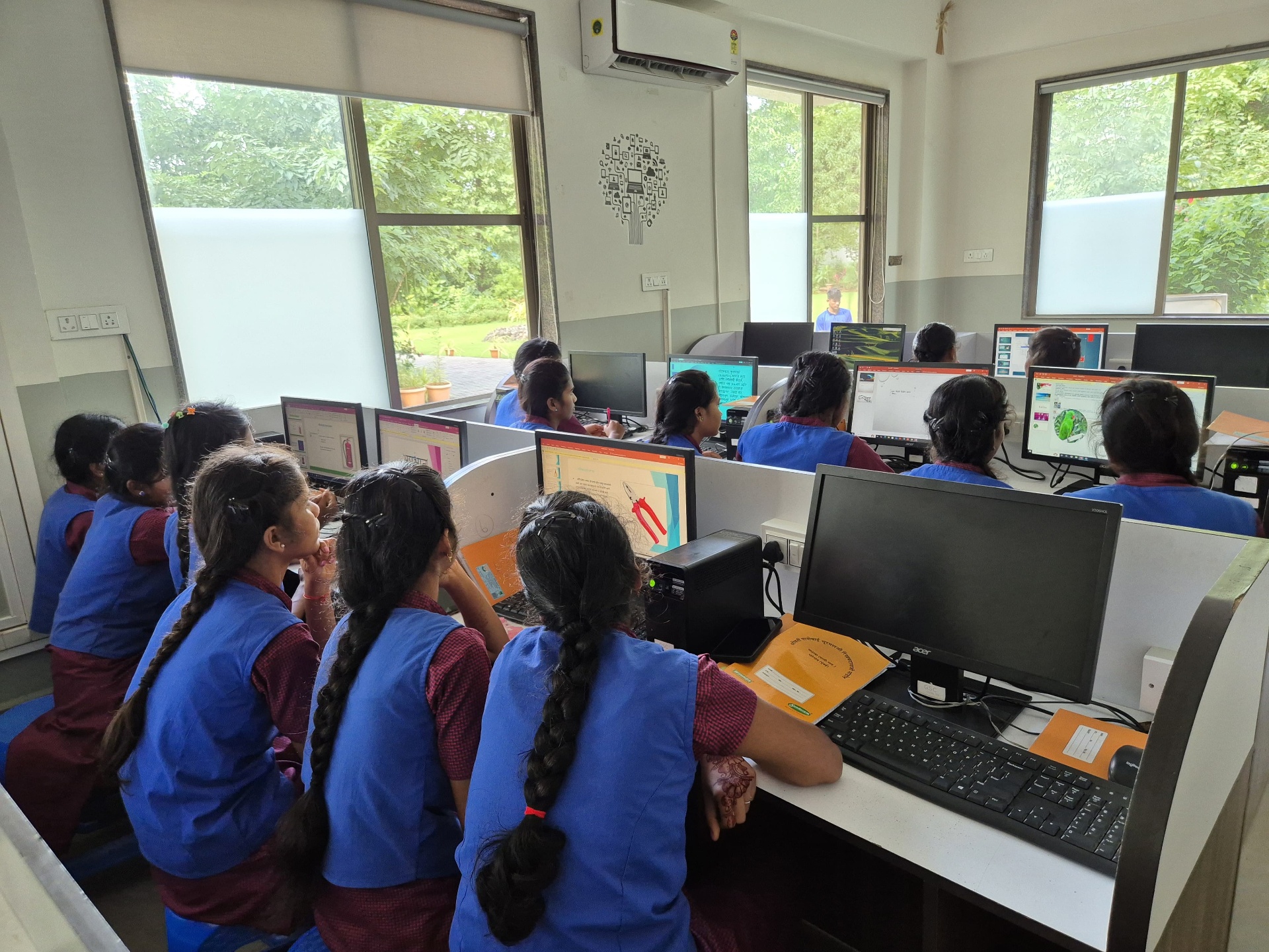 Computer training session in progress