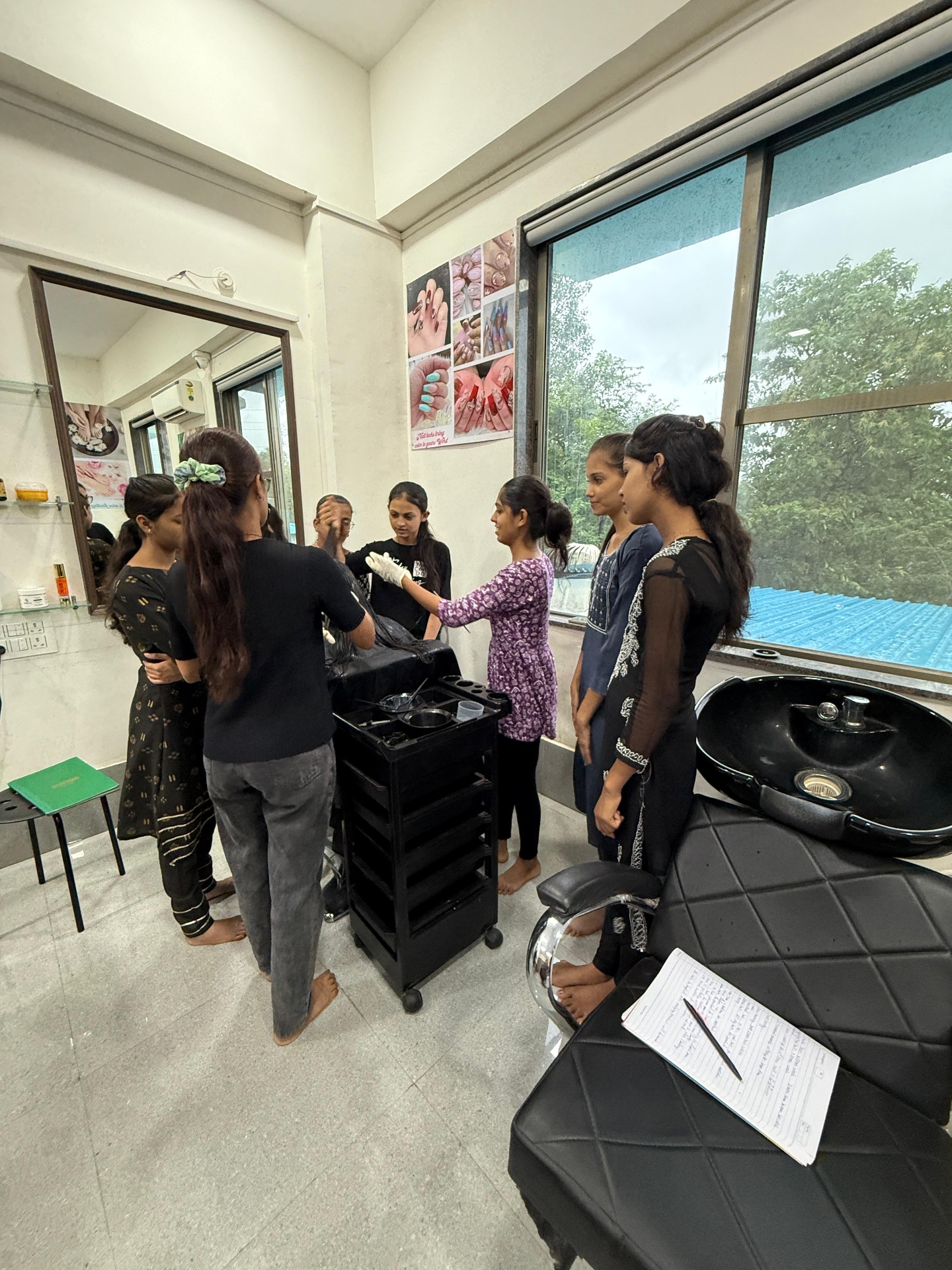 Beauty parlour training for young women